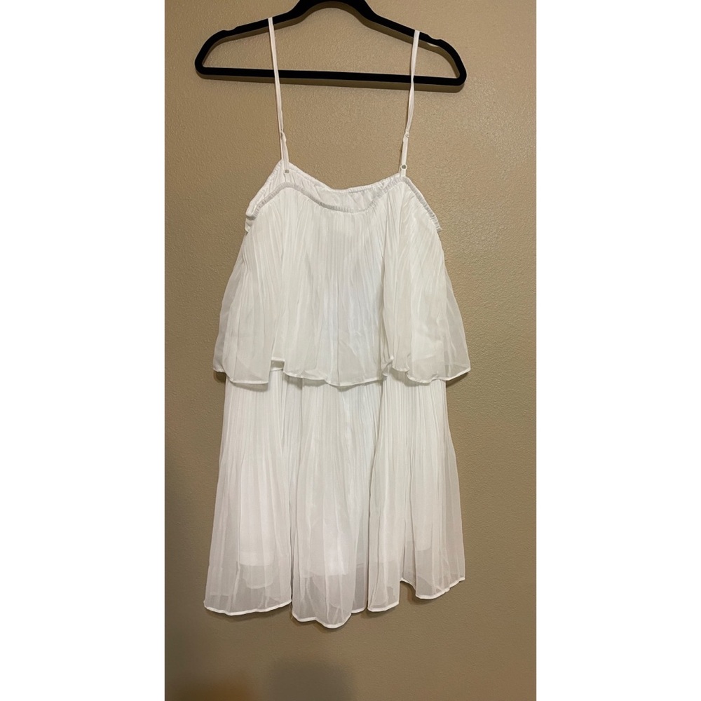 Romper - Picture 2 of 5
